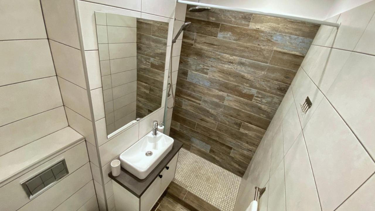 Highland Home - Cozy Apartments Near City Center Oradea Exteriér fotografie