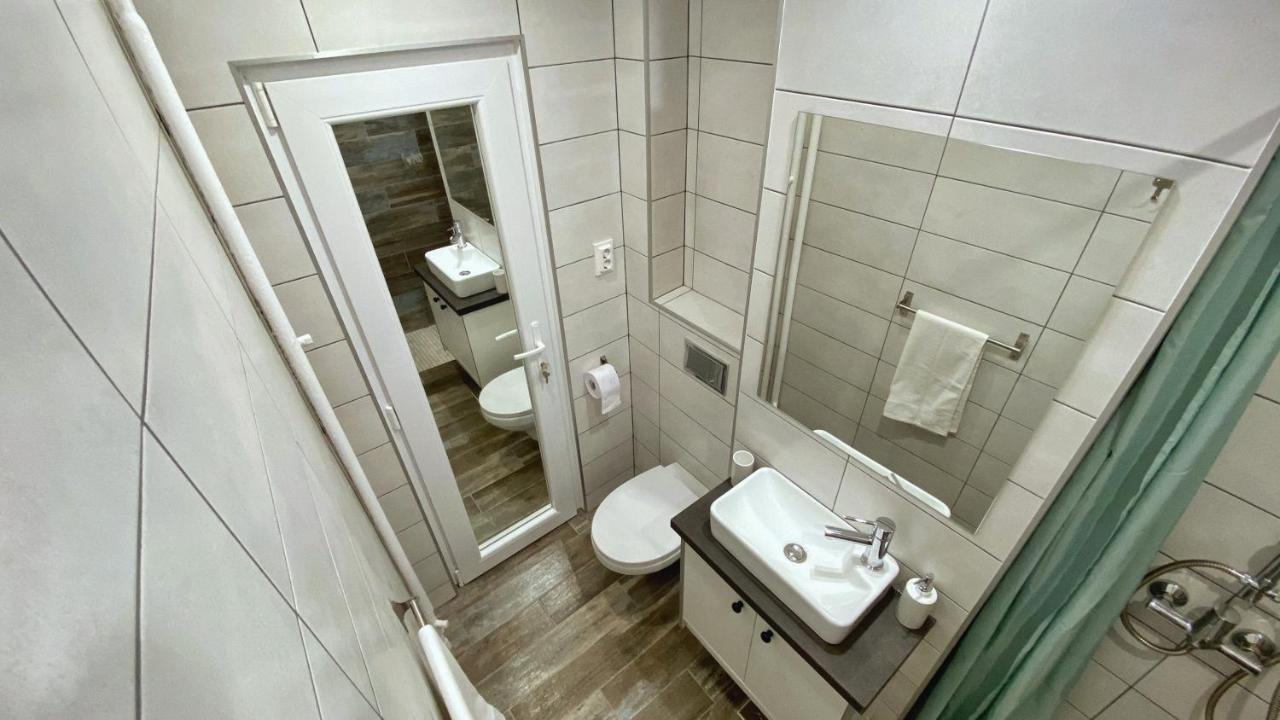 Highland Home - Cozy Apartments Near City Center Oradea Exteriér fotografie